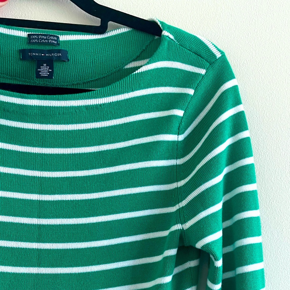 🍀Tommy Hilfiger striped sweater.